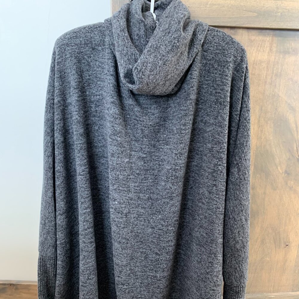 Zenana XS Charcoal Gray Sweater - Cowl Neck and Oversized